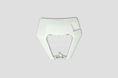 Пластик фары Avantis A8 Пластик фары Avantis A8