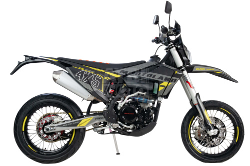 Мотоцикл Кросс 500 XT500 ST 17/17 (мотард) Мотоцикл Кросс 500 XT500 ST 17/17 (мотард)
